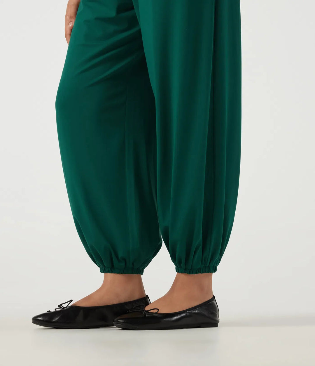 Diamond Collar Sleeveless Casual Jumpsuit with Built-in Bra and Pockets -Easy Peezy Edition