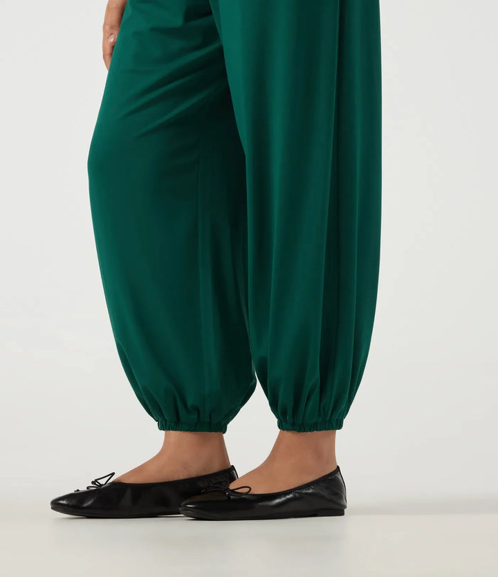 Diamond Collar Sleeveless Casual Jumpsuit with Built-in Bra and Pockets -Easy Peezy Edition
