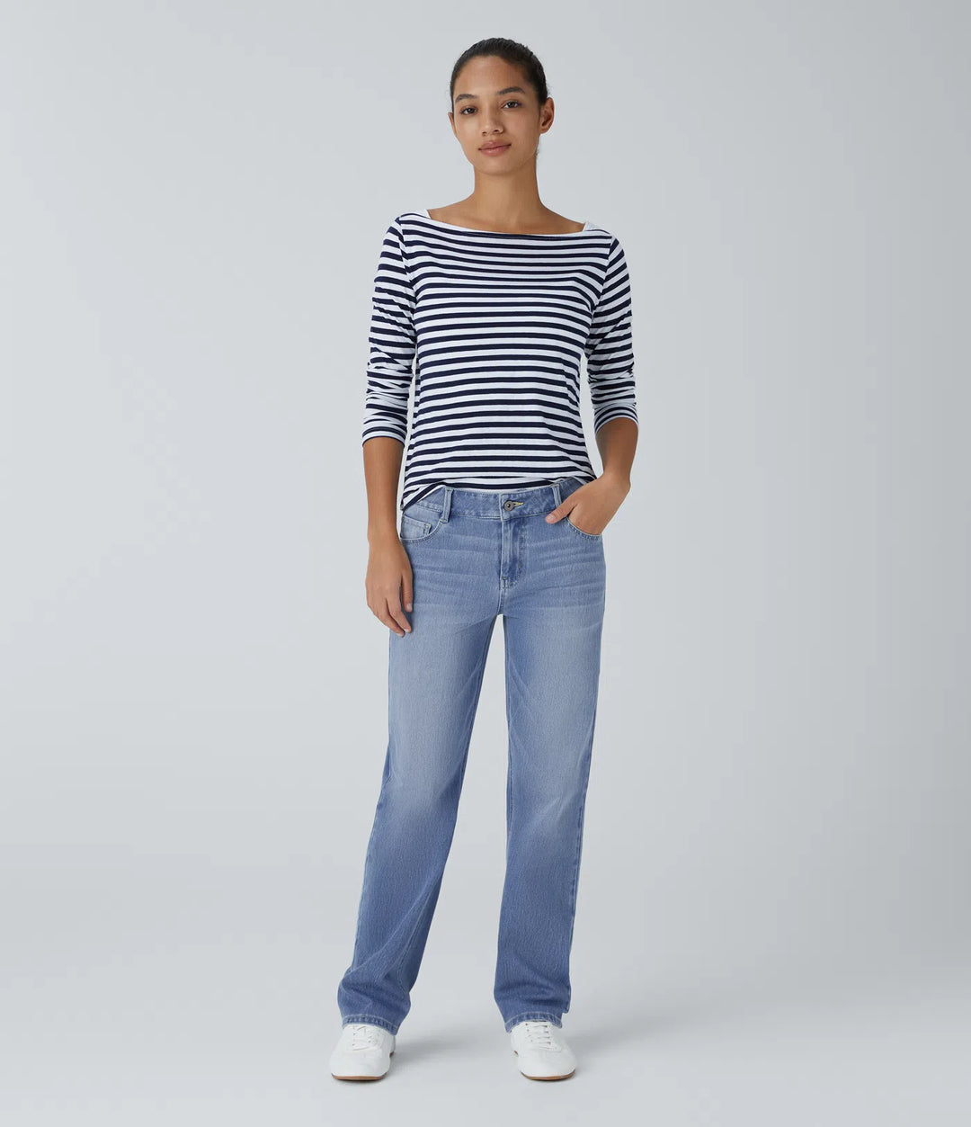 Halara Flex Low Rise Zipper Pockets Straight Leg Washed Casual Jeans