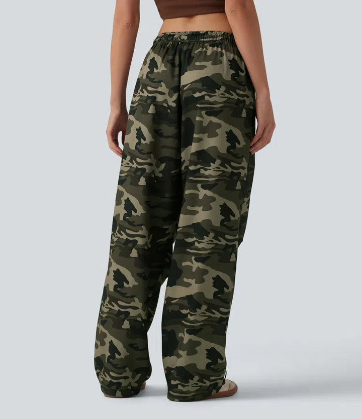 Mid Rise Drawstring Camo Casual Cargo Baggy trousers with Pockets