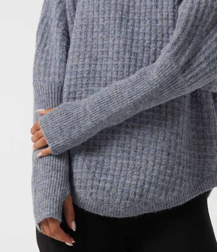 Long Sleeve Curved Hem Casual Jumper with Thumbholes