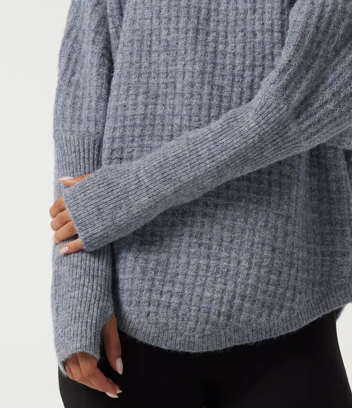 Long Sleeve Curved Hem Casual Jumper with Thumbholes