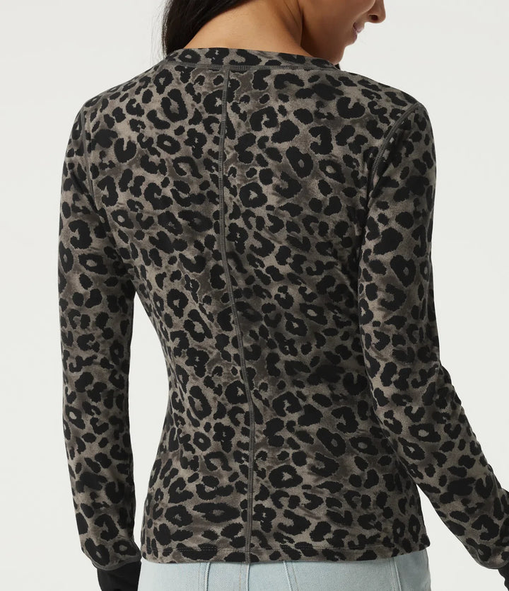 Round Neck Leopard Print Long Sleeve Casual T-Shirt with Thumbholes