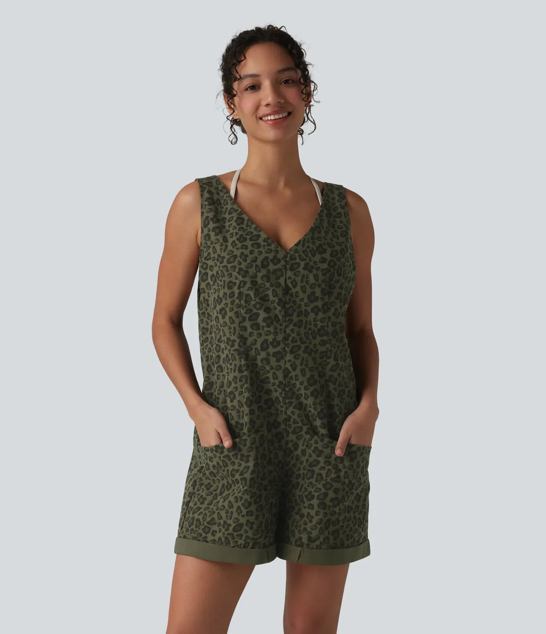 Adjustable Straps Rolled Hem Leopard Print Casual Short Overall with Pockets