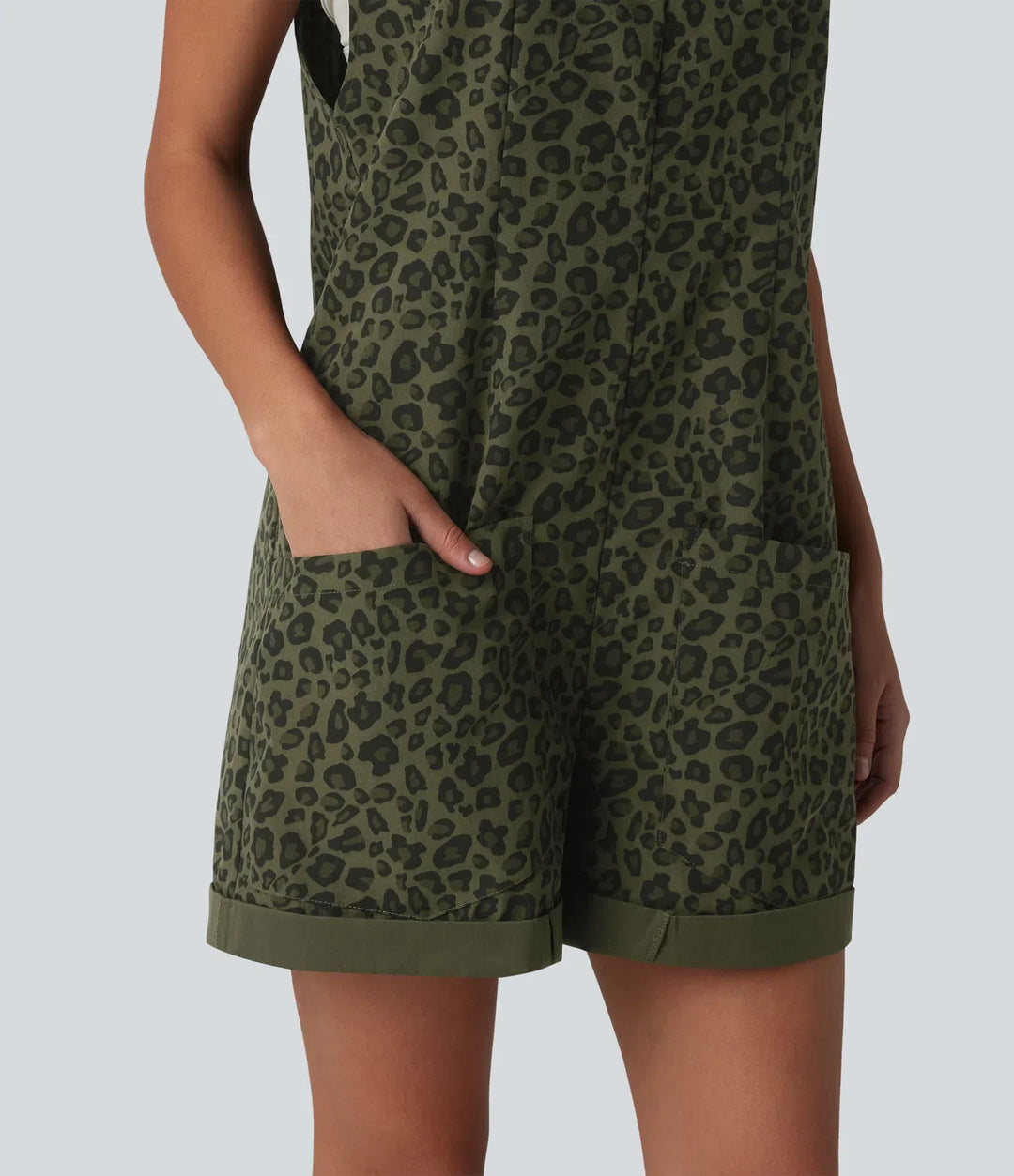 Adjustable Straps Rolled Hem Leopard Print Casual Short Overall with Pockets