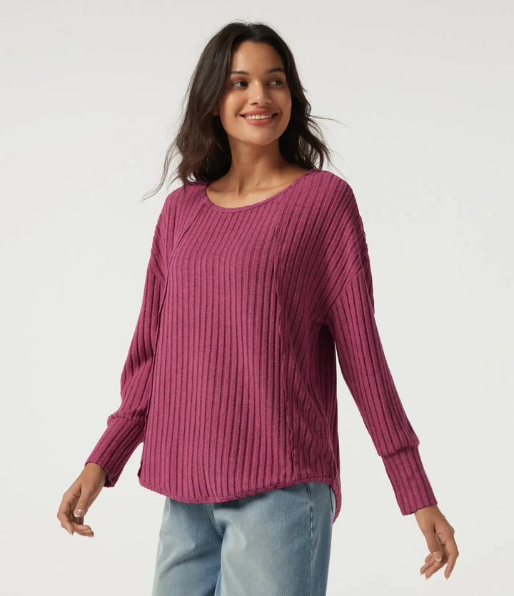Ribbed Knit Scoop Neck Long Sleeve Ruched Curved Hem Casual Top