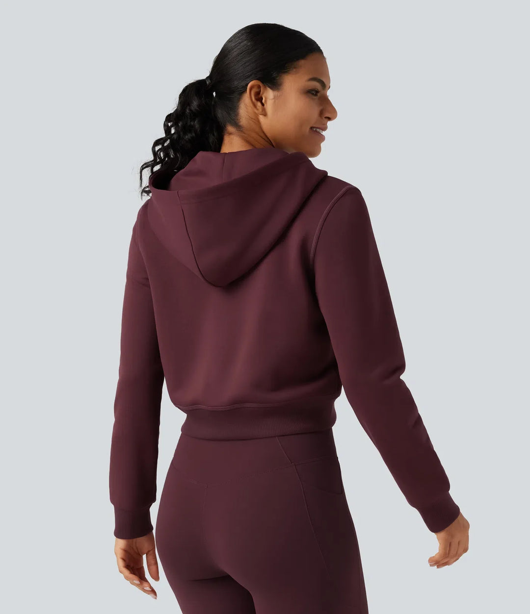 Hooded Long Sleeve Fleece Workout Sweatshirt with Pockets