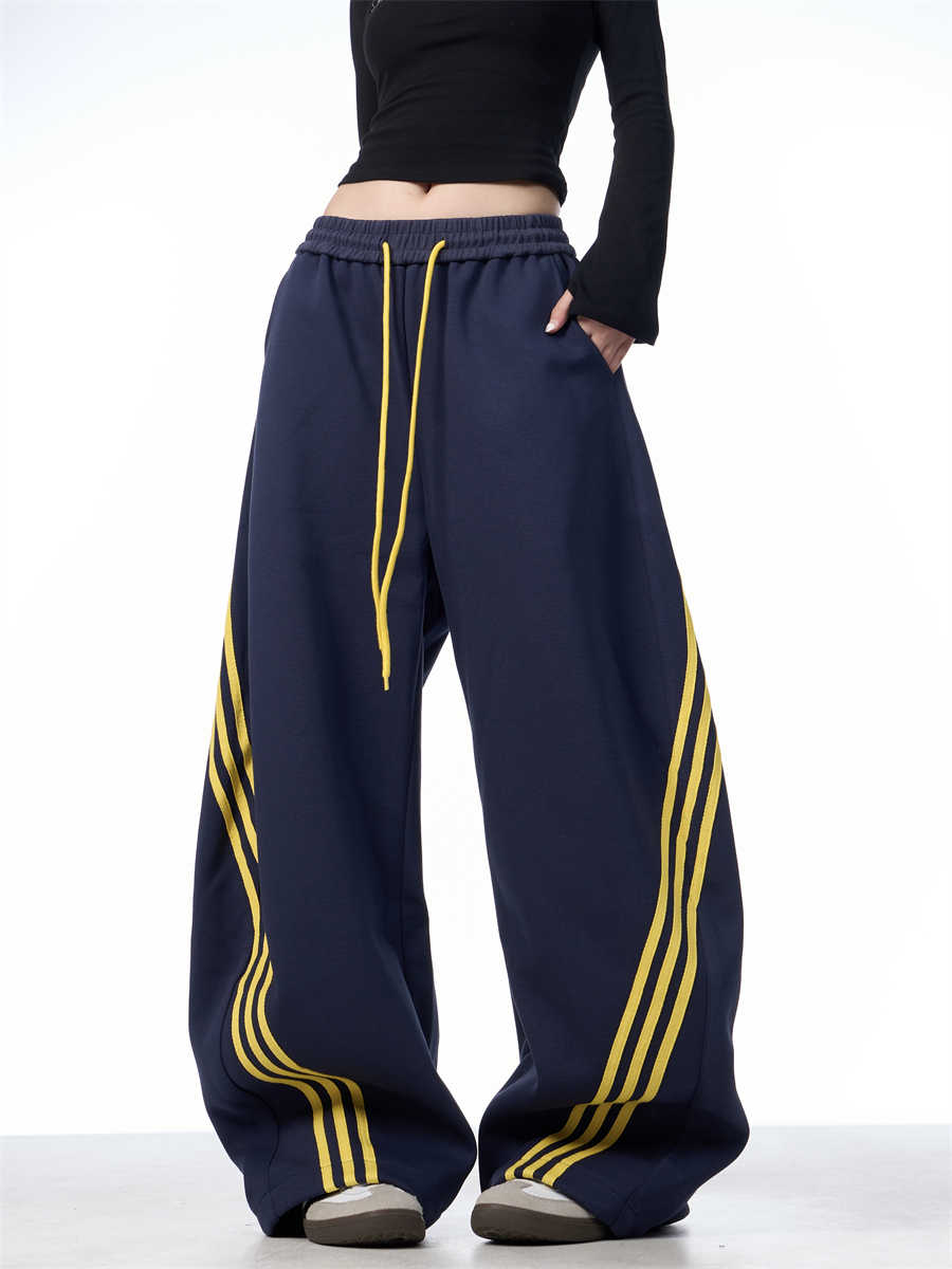 Halara DayStretch High Waisted Color Block Side Stripe Barrel Dance Trousers with Pockets
