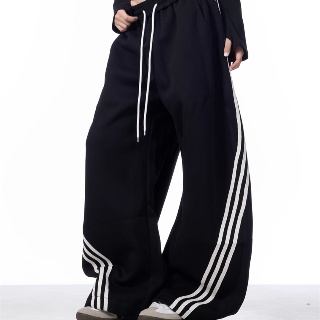 Halara DayStretch High Waisted Color Block Side Stripe Barrel Dance Trousers with Pockets
