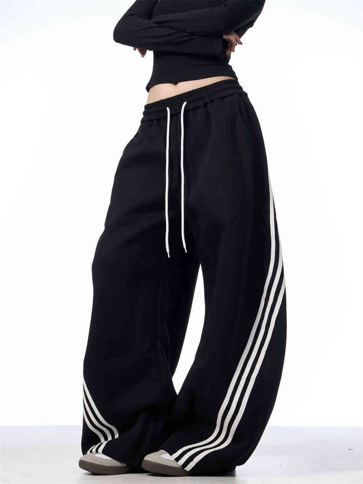 Halara DayStretch High Waisted Color Block Side Stripe Barrel Dance Trousers with Pockets
